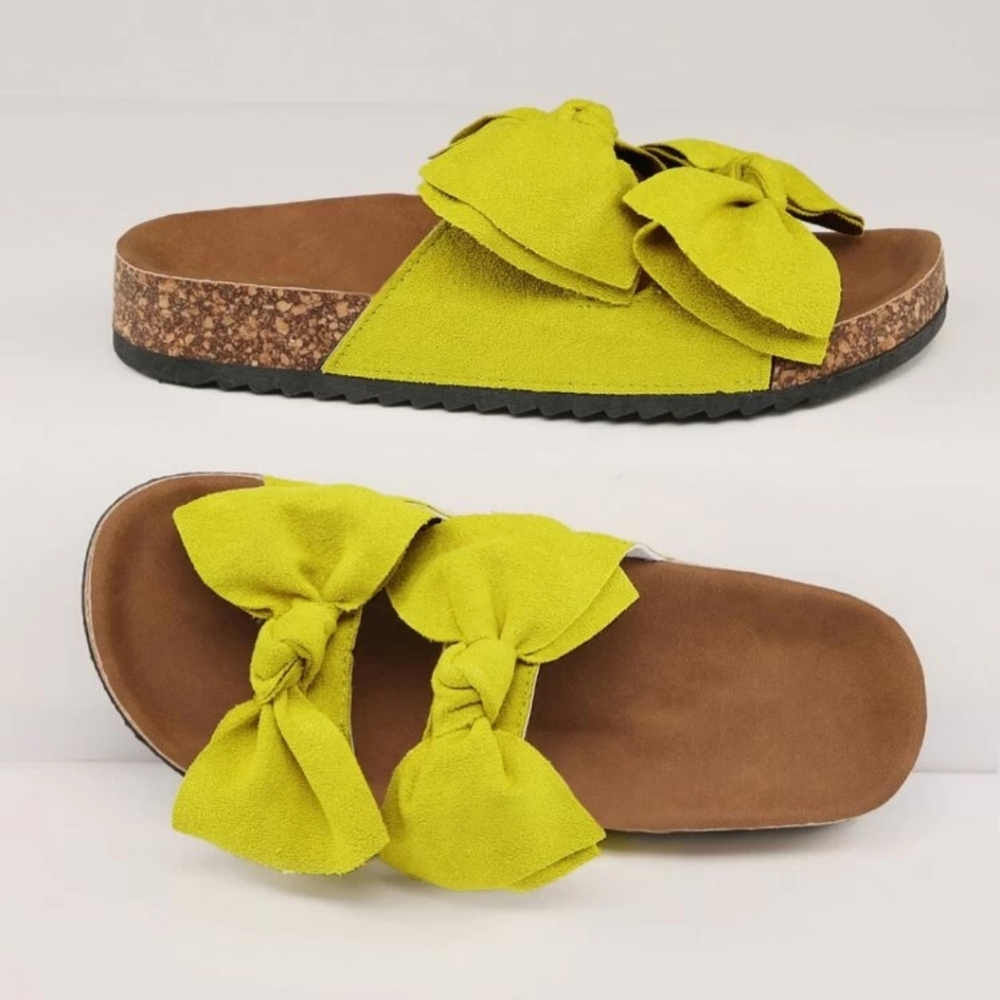 Size 11 fits like a 10 double bow sandals